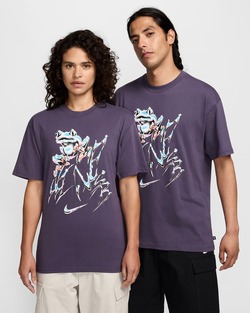 REMERA NIKE SB M90 LAZY LILA