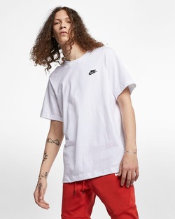 REMERA NIKE NSW CLUB TEE